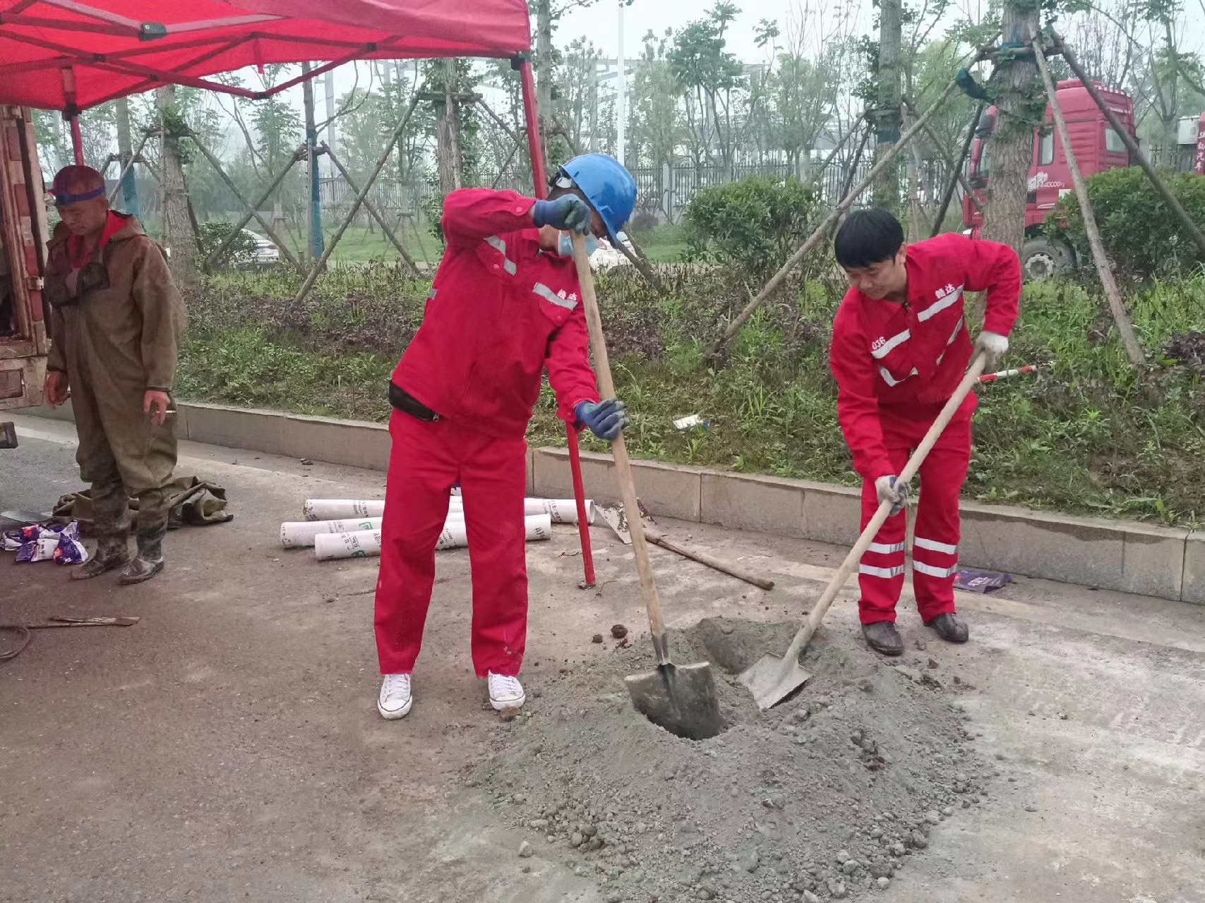 云安管道疏通哪家好】及时进行市政管道清淤